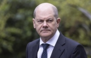 Scholz sa Zelenskim: Ni Njemačka neće priznati rezultate "referenduma"