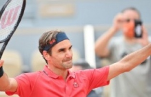 Suze teniske legende Federera: Okončana 25-godišnja karijera