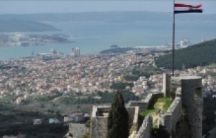 Hrvatska dozvolila: Američki nosač aviona na nuklearni pogod usidrit će se u Splitu