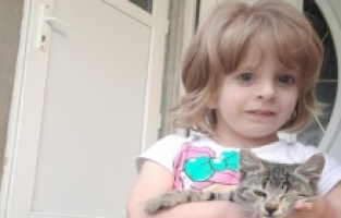 Pomozi.ba pokrenulo apel za petogodišnju Nedžmu iz Kaknja