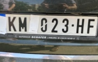 Na Kosovu zapaljeno vozilo sa registarskim oznakama RKS