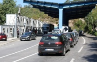 Situacija na Jarinju mirna: Povećano prisustvo policije