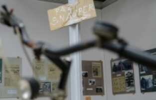 Izložba o opsadi Sarajeva "Pazi snajper!" gostuje u Beogradu