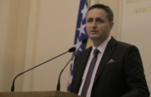 Bećirović podnosi apelaciju Ustavnom sudu BiH ako NSRS usvoji Zakon o nepokretnoj imovini