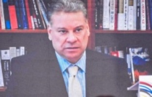 Escobar: Srbija mora poštovati međunarodne granice sa RS i Kosovom