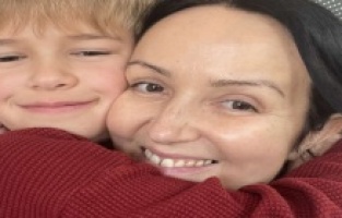 Pomozi.ba pokrenulo apel za Mirelu, majku 8-godišnjeg Anura