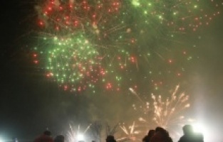 Više hiljada Beograđana i gostiju dočekalo 2023. godinu na otvorenom