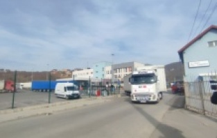 Konvoj Crvenog križa FBiH sa četiri kamiona pomoći krenuo za Turkiye