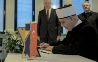 Reisu-l-ulema Kavazović, Bećirović se upisali u Knjigu žalosti u ambasadi Turkiye