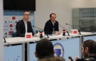 Hadžibegić pozvao 25 igrača za Island i Slovačku: Želim stvoriti pobjednički mentalitet