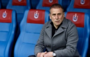 Trener turskog fudbalskog prvaka Trabzonspora Abdullah Avci podnio ostavku