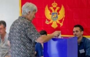 Zatvorena biračka mjesta širom Crne Gore: Prvi rezultati oko 21 sat