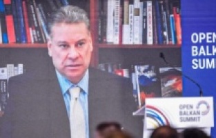 Escobar: SAD će priznati rezultate izbora na Kosovu