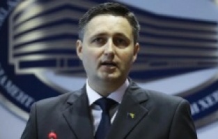 Bećirović uputio zahtjev za proglašenje 25. maja Danom žalosti u BiH