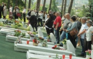 Tuga u Aleji mladosti u Tuzli: Roditelji izgubili nadu u postojanje pravde