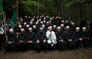 Centralna svečanost "513. dana Ajvatovice": Bošnjaci ni od koga ne traže dozvolu da borave na svojoj zemlji