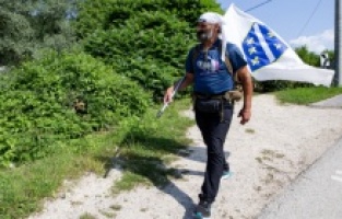 Nisvet Dizdarević pješači od Pariza do Srebrenice: Snagu mi daje sjećanje na žrtve genocida