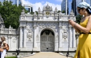 Palata Dolmabahče u Istanbulu: Simbol modernizacije Osmanskog carstva