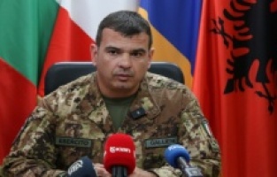 Portparol KFOR-a: Iza mirnih srpskih demonstranata na sjeveru Kosova, bile su kriminalne grupe koje su napale KFOR