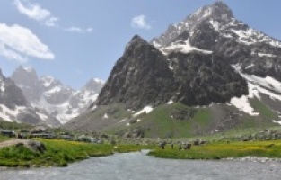 Za ljubitelje prirode: Glečeri i vodopadi turskog grada Hakkarija