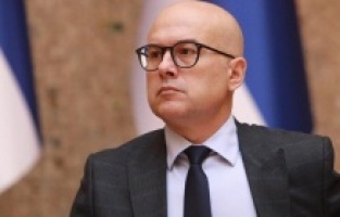 Srbijanski ministar odbrane Vučević: Novi komandant KFOR-a bit će iz Turkiye
