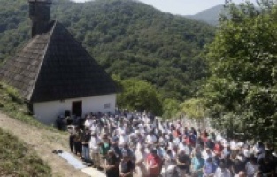 U džamiji Kušlat kod Zvornika klanjan tradicionalni džuma-namaz