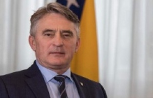 Komšić čestitao građanima BiH Novu godinu: Ne zaboravite da je snaga zajedništva iznad svih prepreka