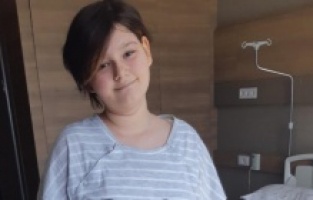 Pomozi.ba pokrenulo apel za liječenje 13-godišnje Lane