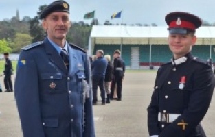 Kadet iz BiH Dino Ništović, uspješno završio školovanјe na Kraljevskoj vojnoj akademiji Sandhrst u UK